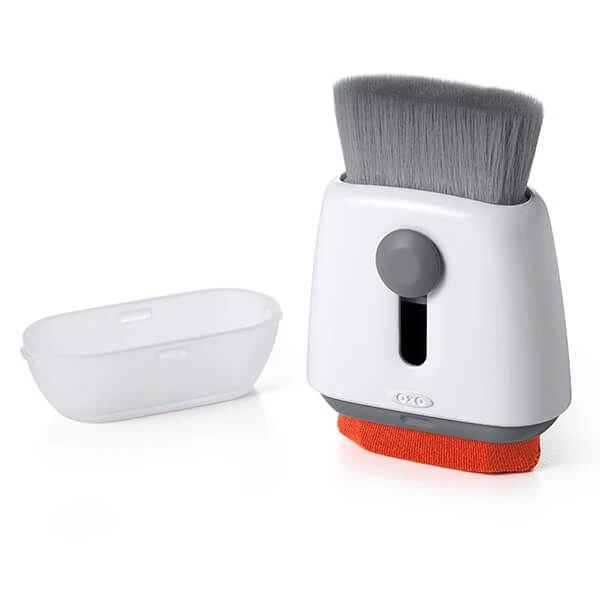 OXO Good Grips Sweep & Swipe Laptop Cleaner - Image 2