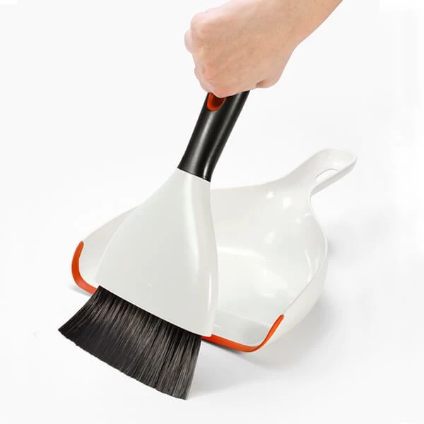 OXO Good Grips Dustpan & Brush Set - Image 3