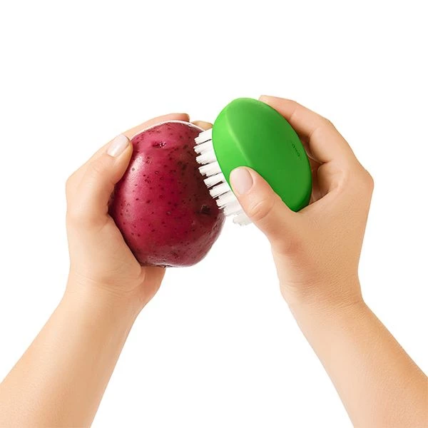 OXO Good Grips Flexible Vegetable Brush - Image 5