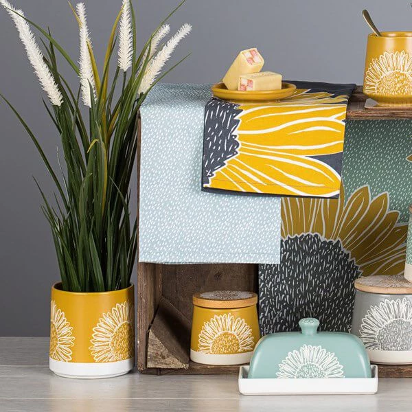 English Tableware Company Artisan Flower Set Of 2 Tea Towels - Image 4