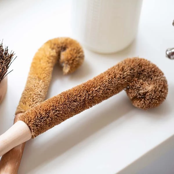 Natural Elements Eco-Friendly Coconut Bottle Brush - Image 5